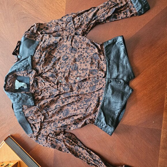 Vintage blouse - Picture 1 of 1